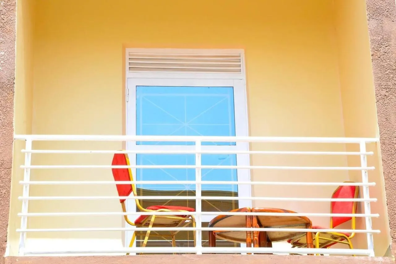 Lovely 2-Bed Apartment In Kampala